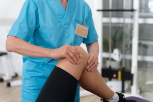 Understanding and Managing Knee Pain After Total Knee Replacement Surgery Understanding and Managing Knee Pain After Total Knee Replacement Surgery